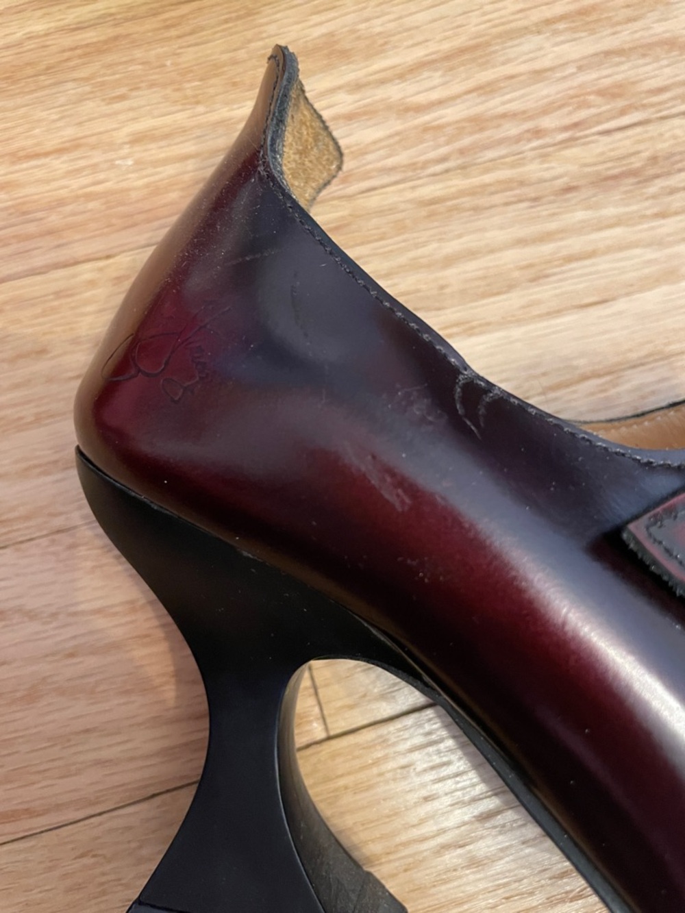 John Fluevog Women's Burgundy and Black Pointed Odette Mary Jane Heels - Picture 7 of 8